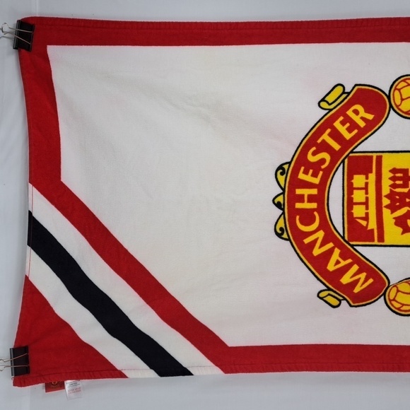 2003 Manchester United FC offical logo white & red soccer beach bath gym towel - Picture 2 of 6
